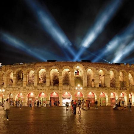 Attico Quarto Di Luna Verona Luaran gambar